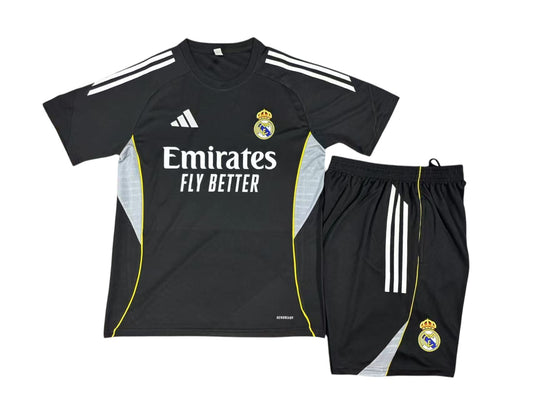 REAL MADRID ALLENAMENTO MAGLIA + PANTALONCINO 2025/2026